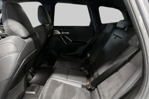 BMW iX1 esikatselu 10