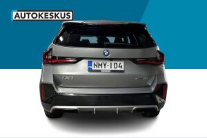 BMW iX1 esikatselu 6