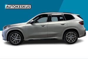 BMW iX1 esikatselu 8