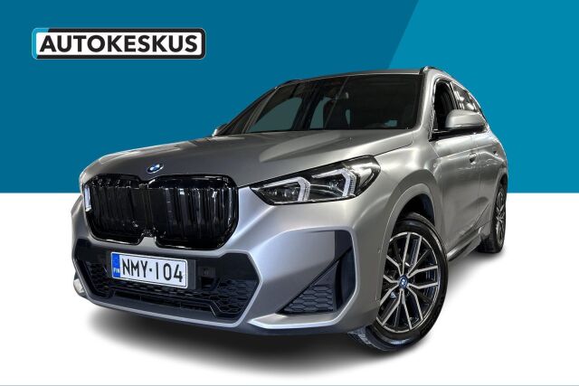 BMW iX1