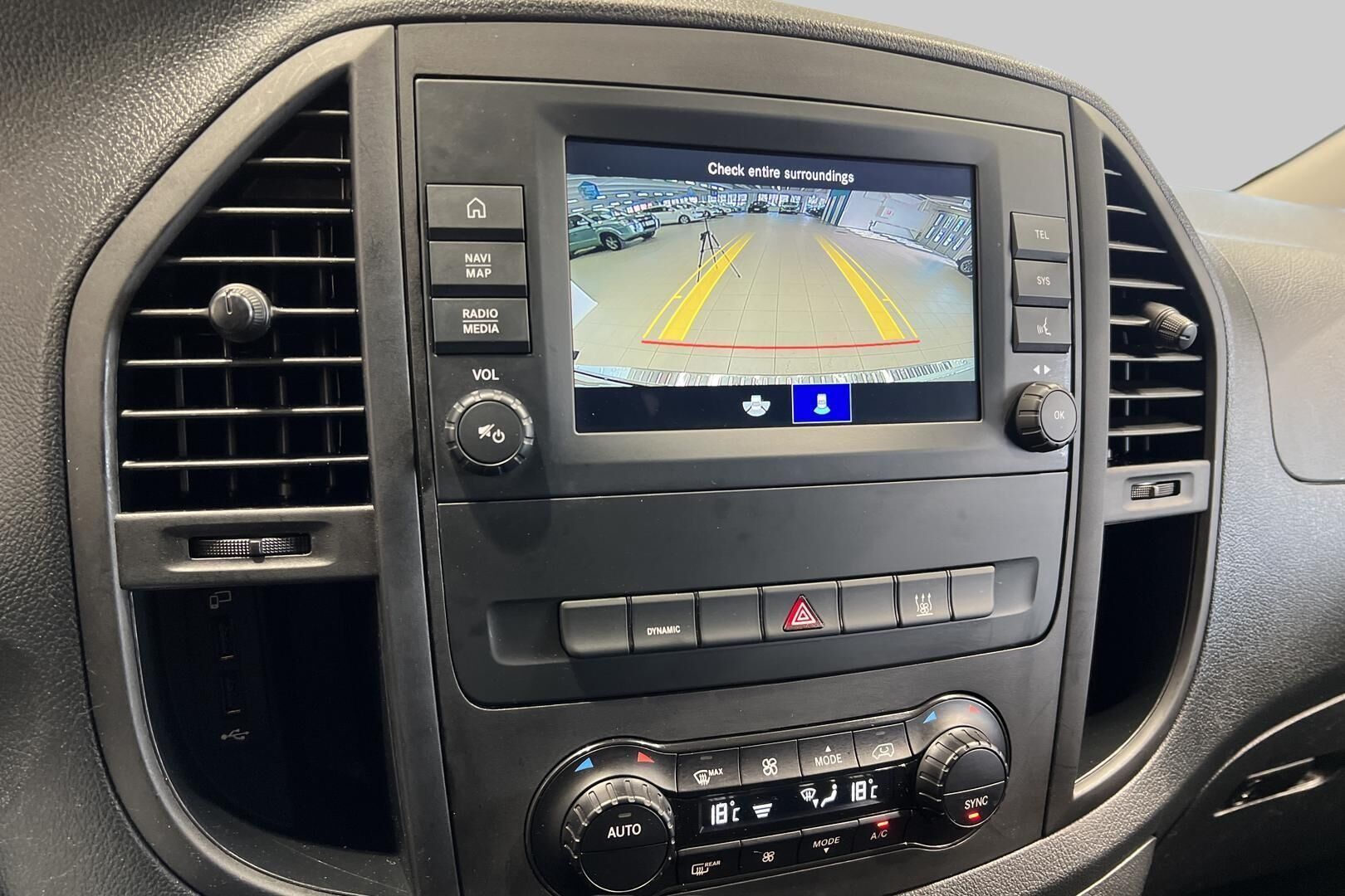 Mercedes-Benz Vito iso kuva 16