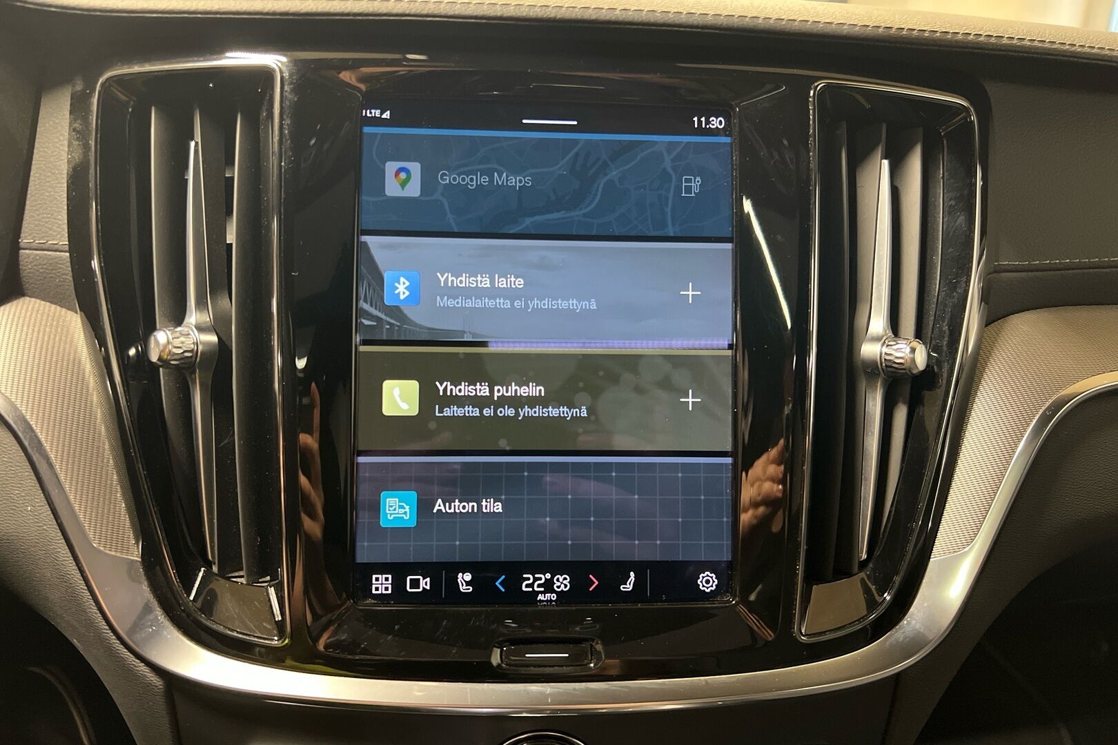 Volvo S60 iso kuva 12