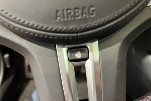 BMW i4 esikatselu 15