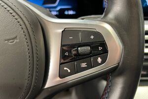 BMW i4 esikatselu 16