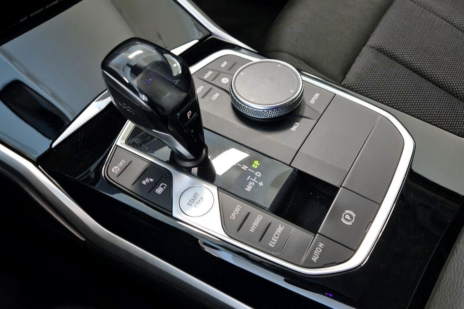 BMW 3-sarja iso kuva 17