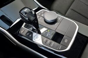 BMW 3-sarja esikatselu 17