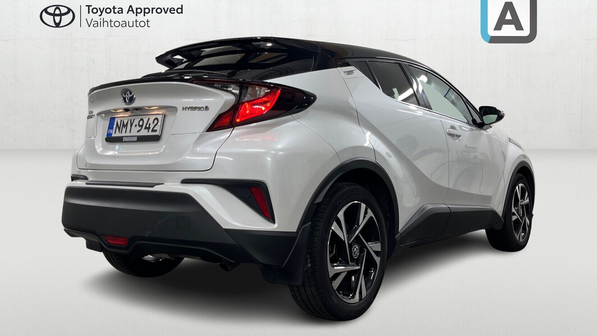 Toyota C-HR iso kuva 4