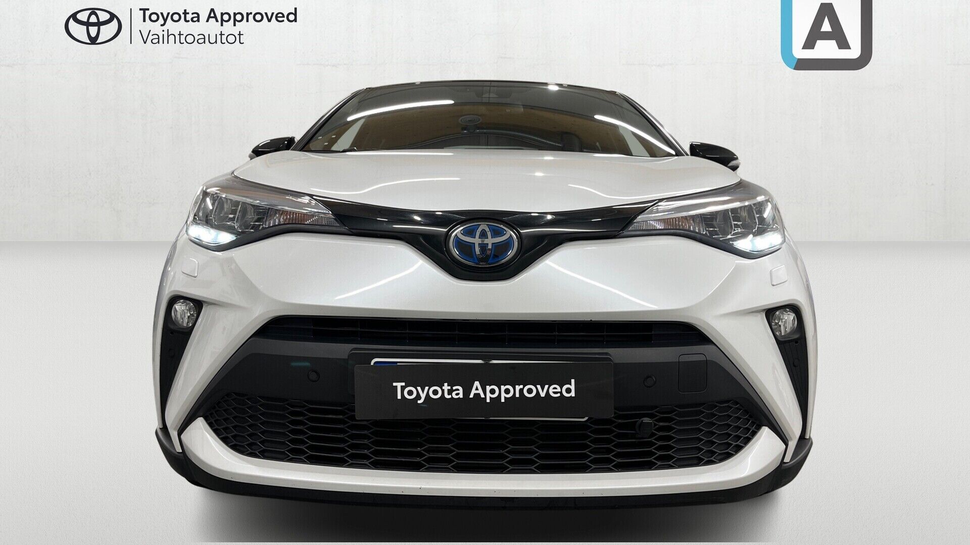 Toyota C-HR iso kuva 6