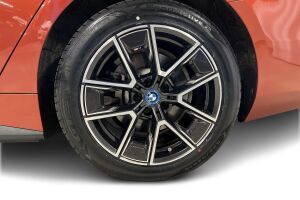 BMW i4 esikatselu 4