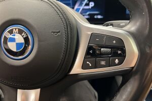 BMW i4 esikatselu 7