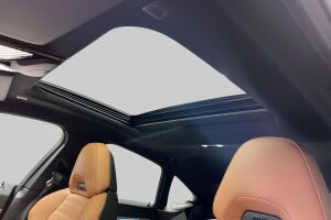 BMW i4 esikatselu 22