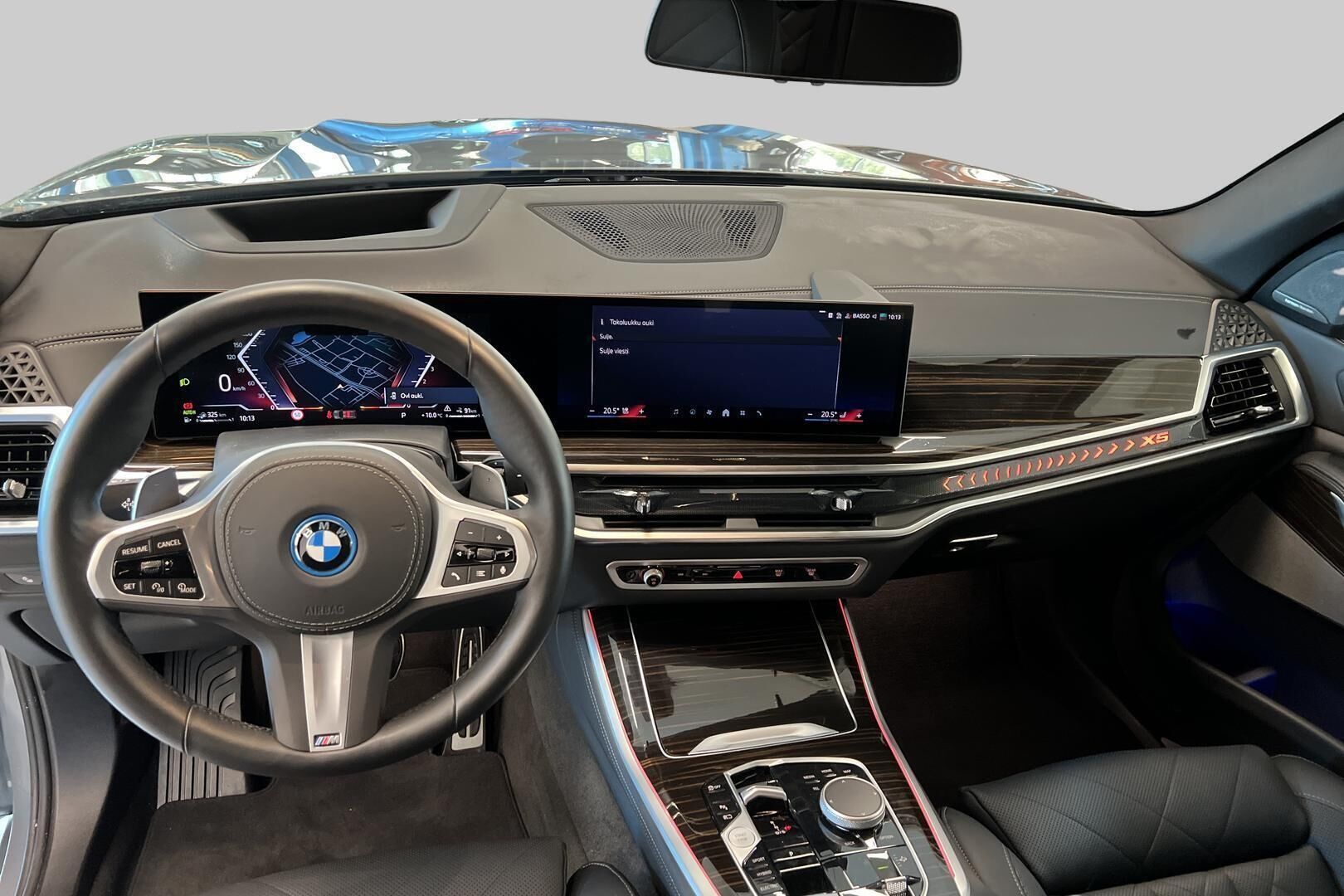 BMW X5 iso kuva 10
