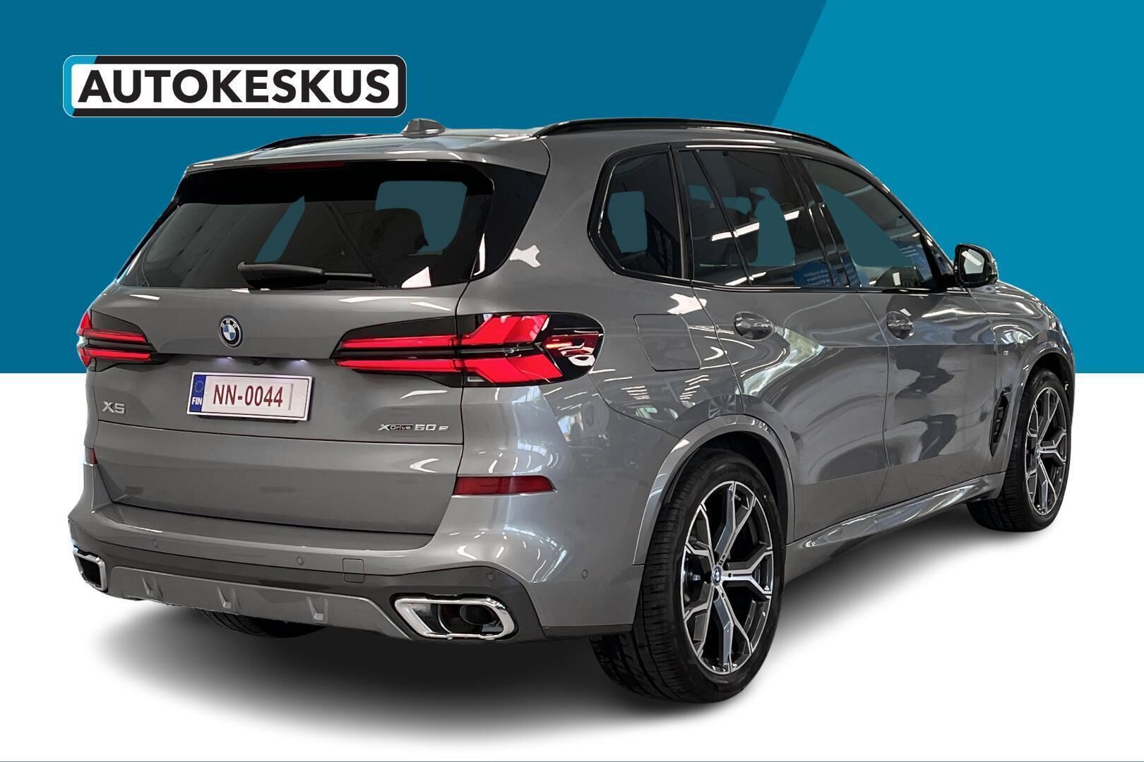 BMW X5 iso kuva 4