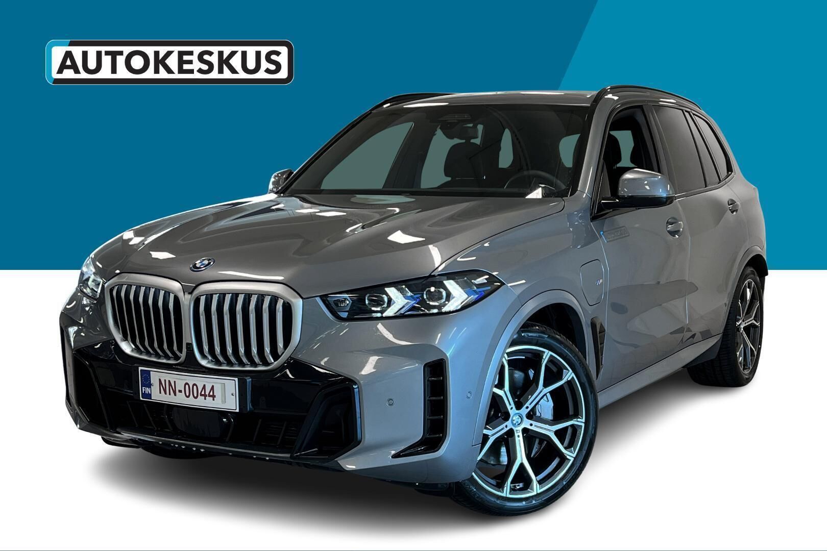 BMW X5 iso kuva 0