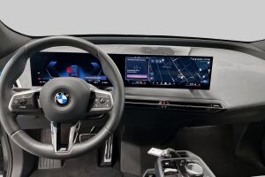 BMW iX esikatselu 10