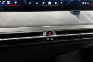 BMW iX esikatselu 15