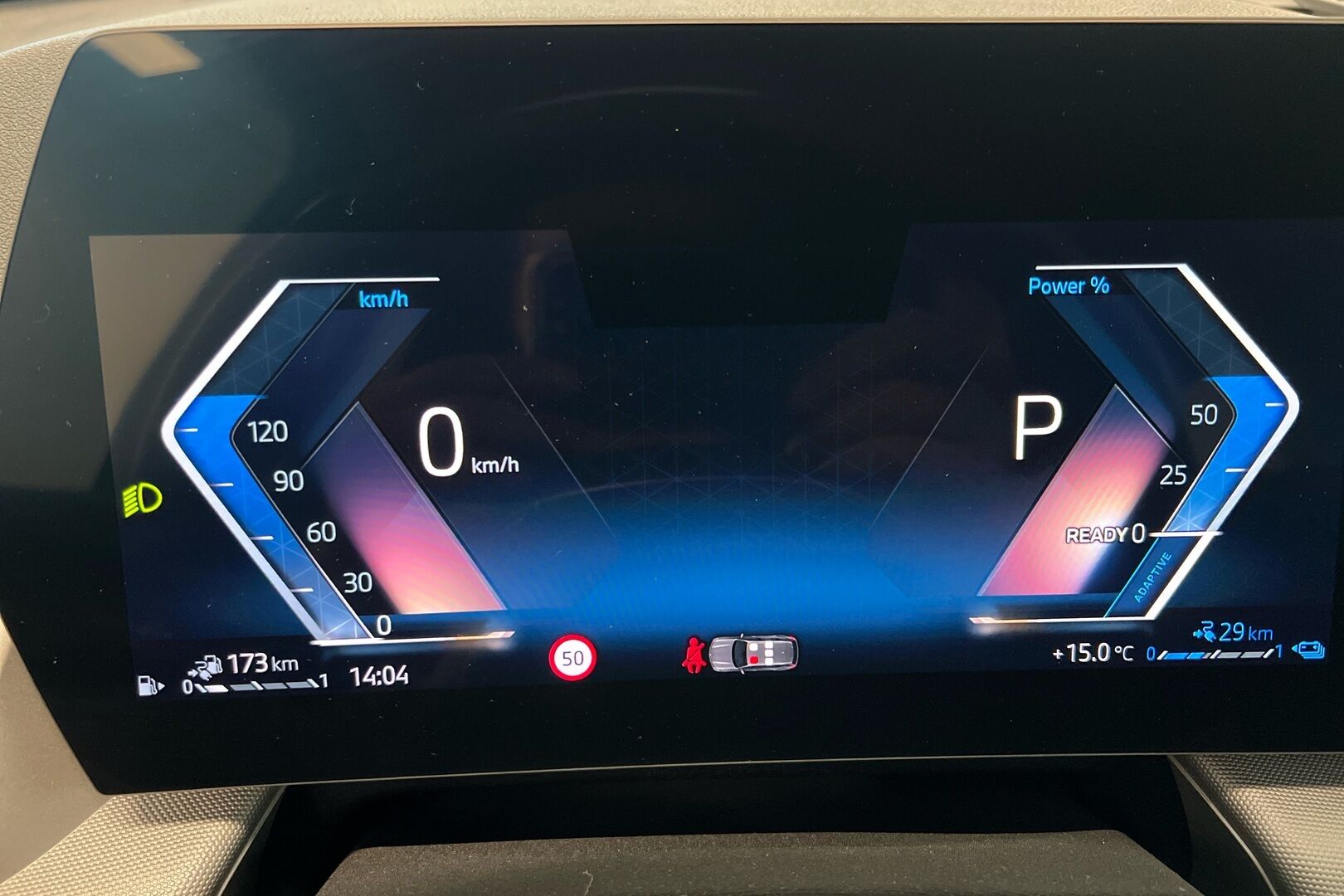 BMW X1 iso kuva 9