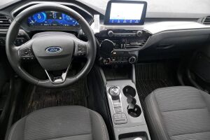 Ford Kuga esikatselu 2