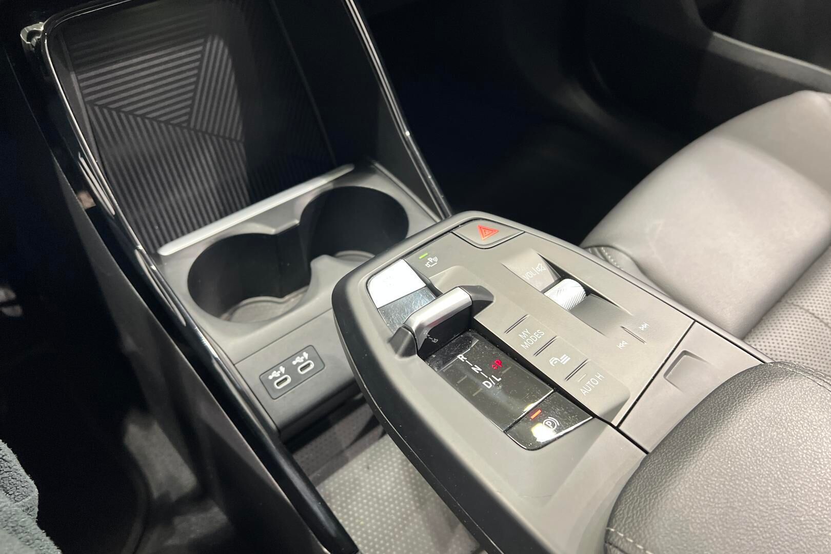 BMW X1 iso kuva 24