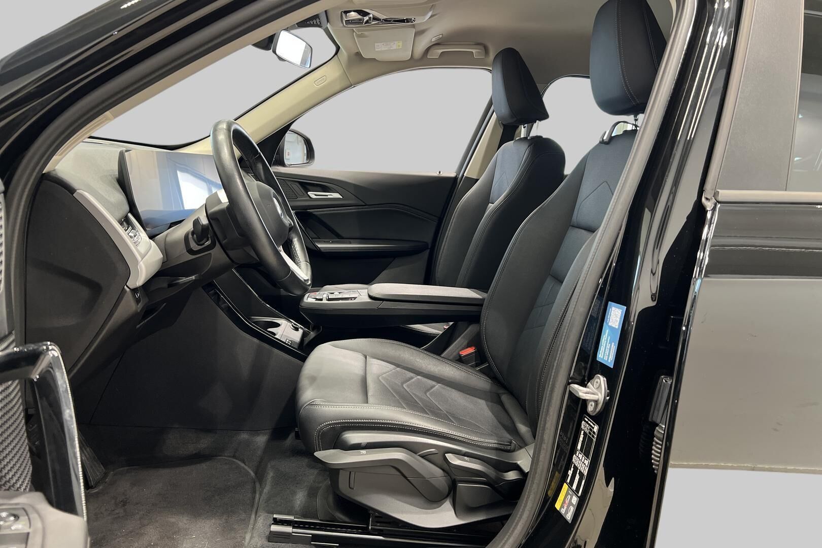 BMW X1 iso kuva 9