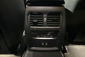 BMW 3-SARJA esikatselu 23