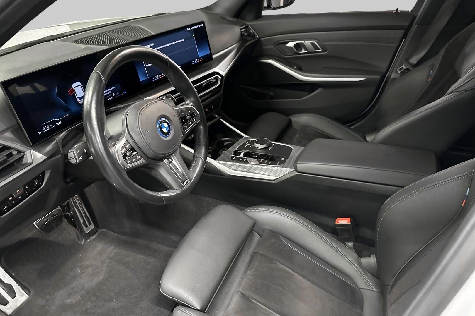 BMW 3-SARJA iso kuva 28