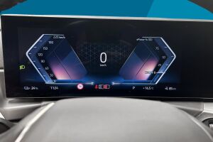 BMW i4 esikatselu 13
