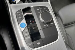 BMW i4 esikatselu 15