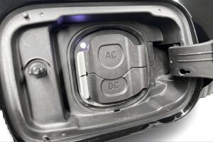 BMW i4 esikatselu 19