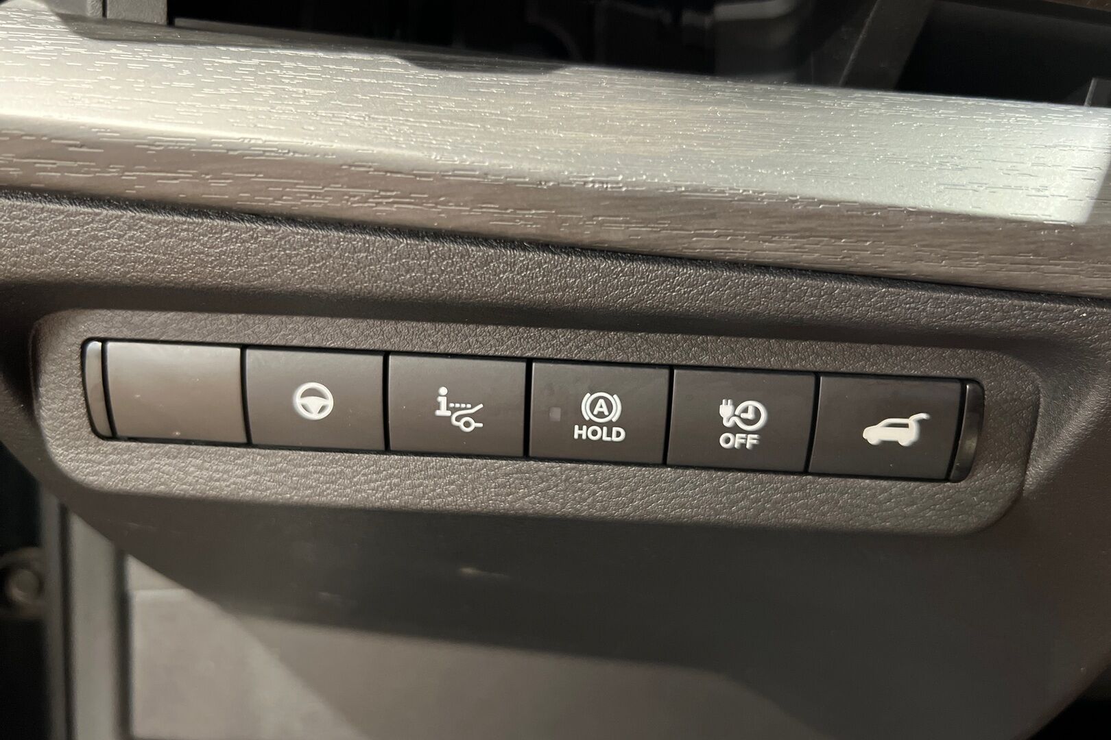 Nissan Ariya iso kuva 23