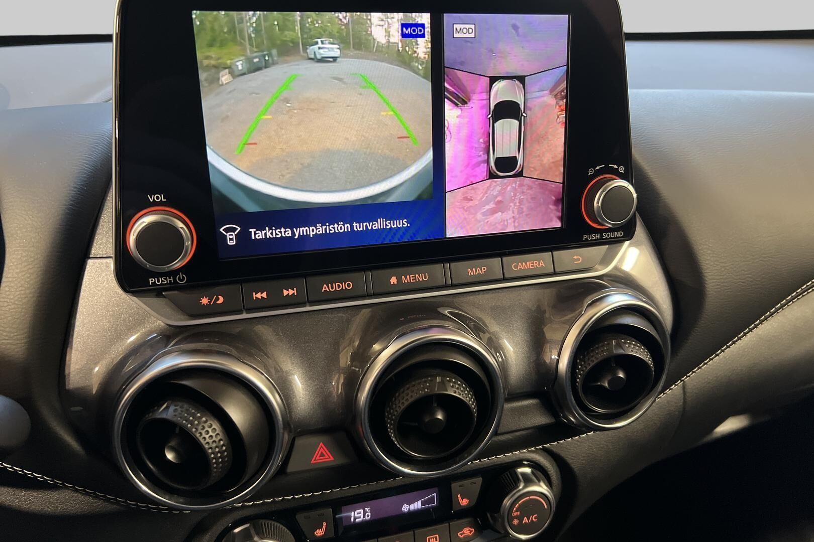 Nissan Juke iso kuva 21