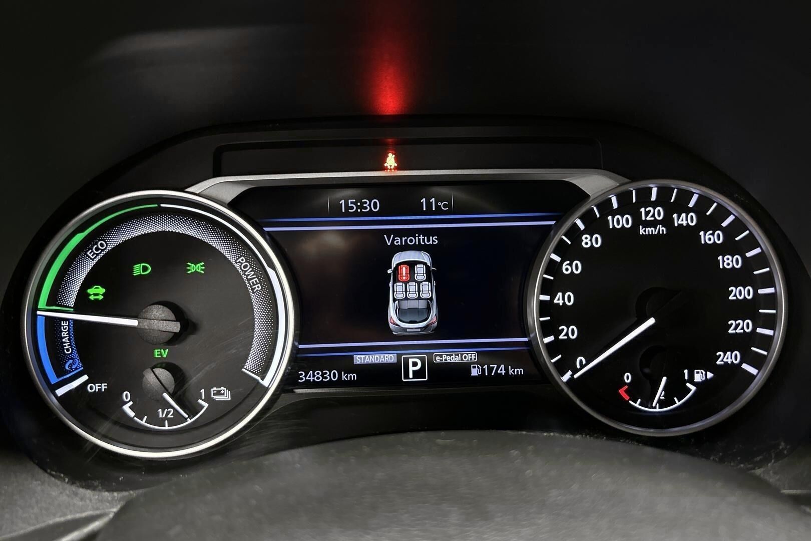 Nissan Juke iso kuva 13