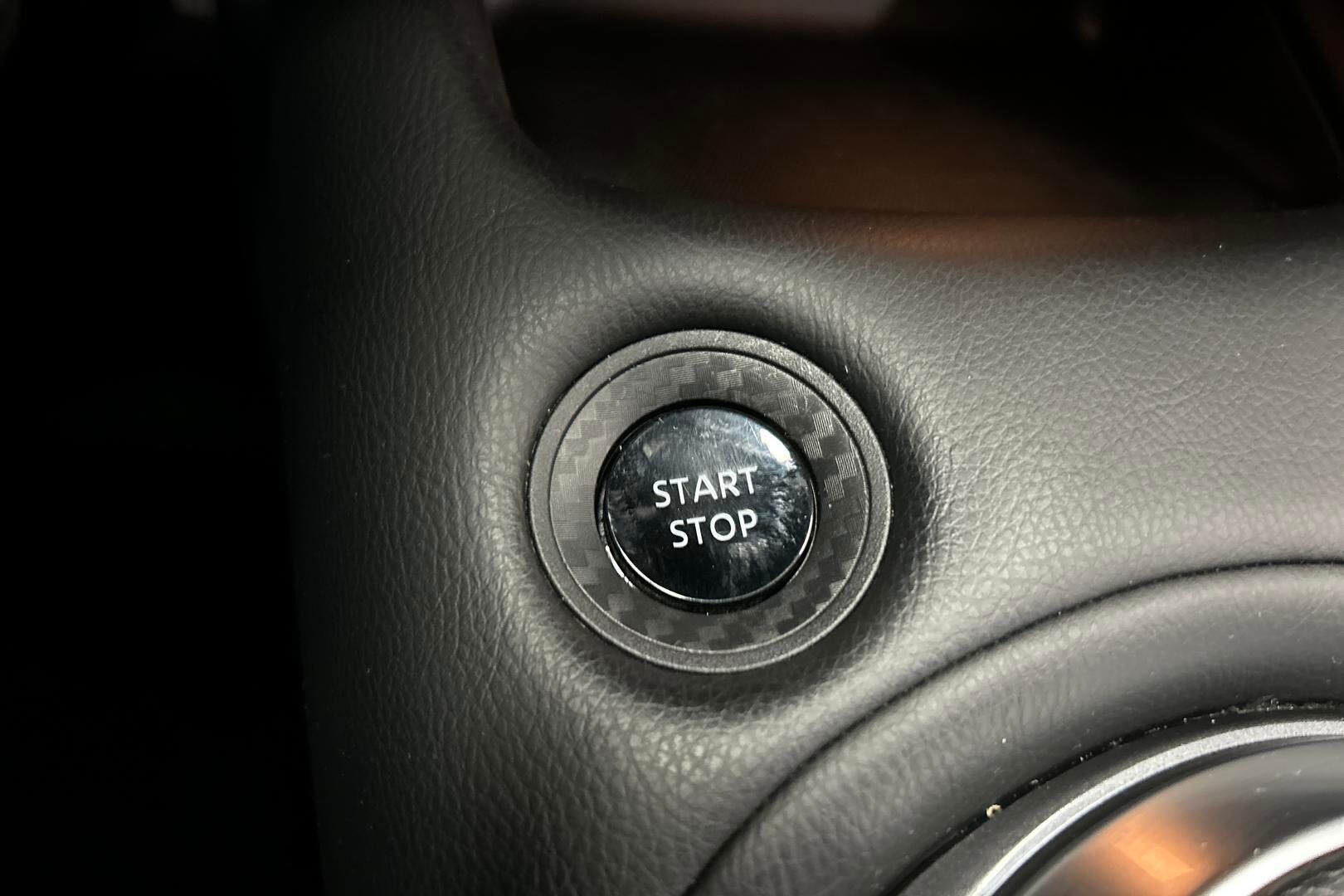 Nissan Juke iso kuva 20