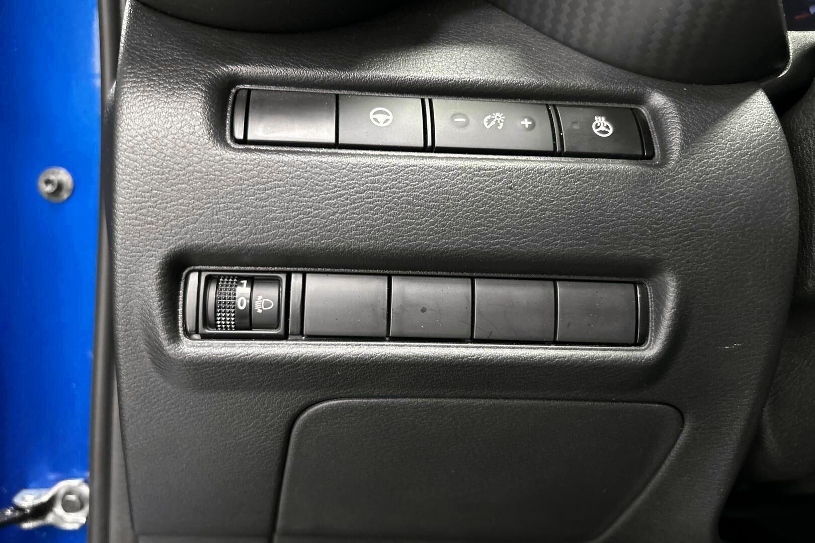 Nissan Juke iso kuva 25