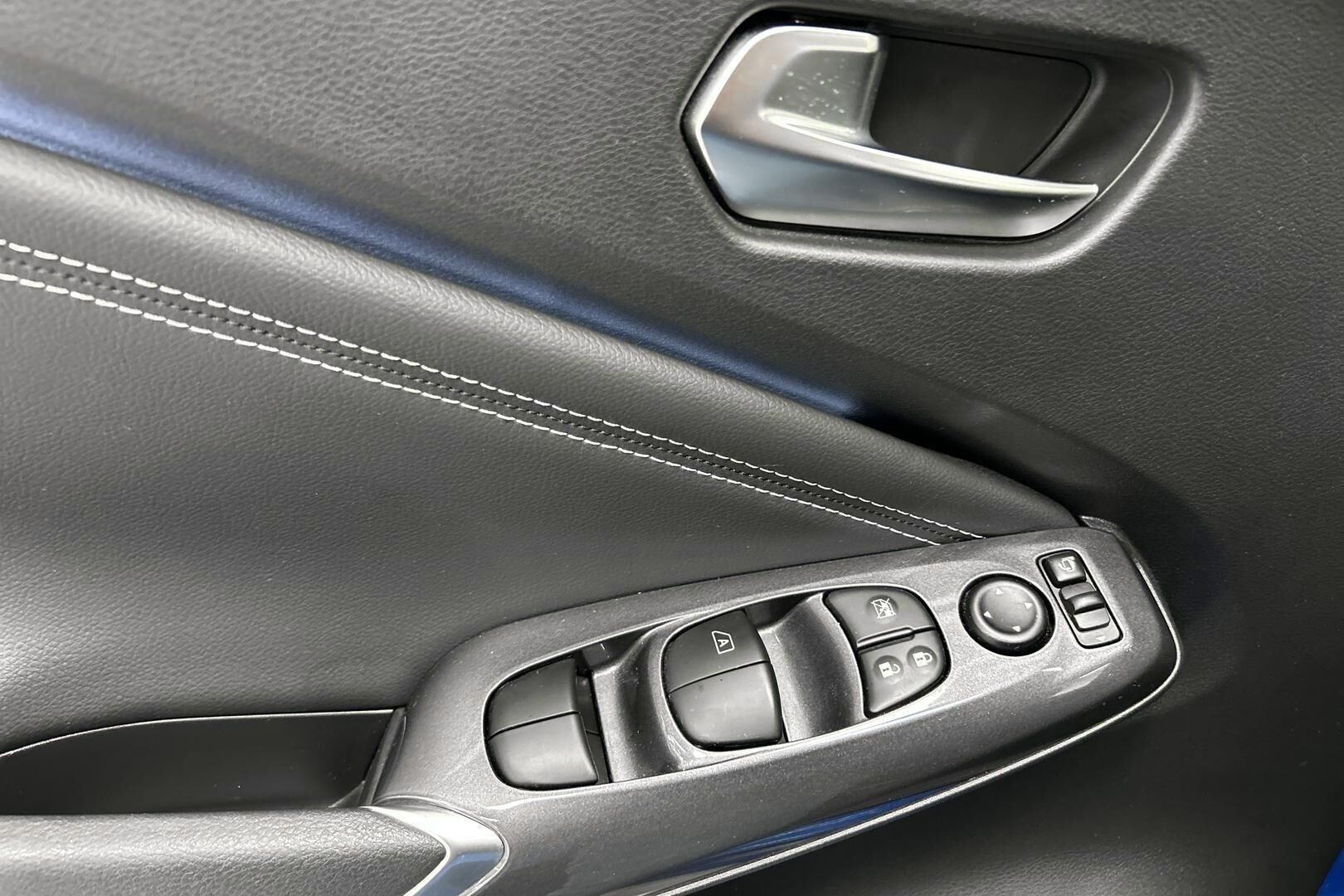 Nissan Juke iso kuva 26