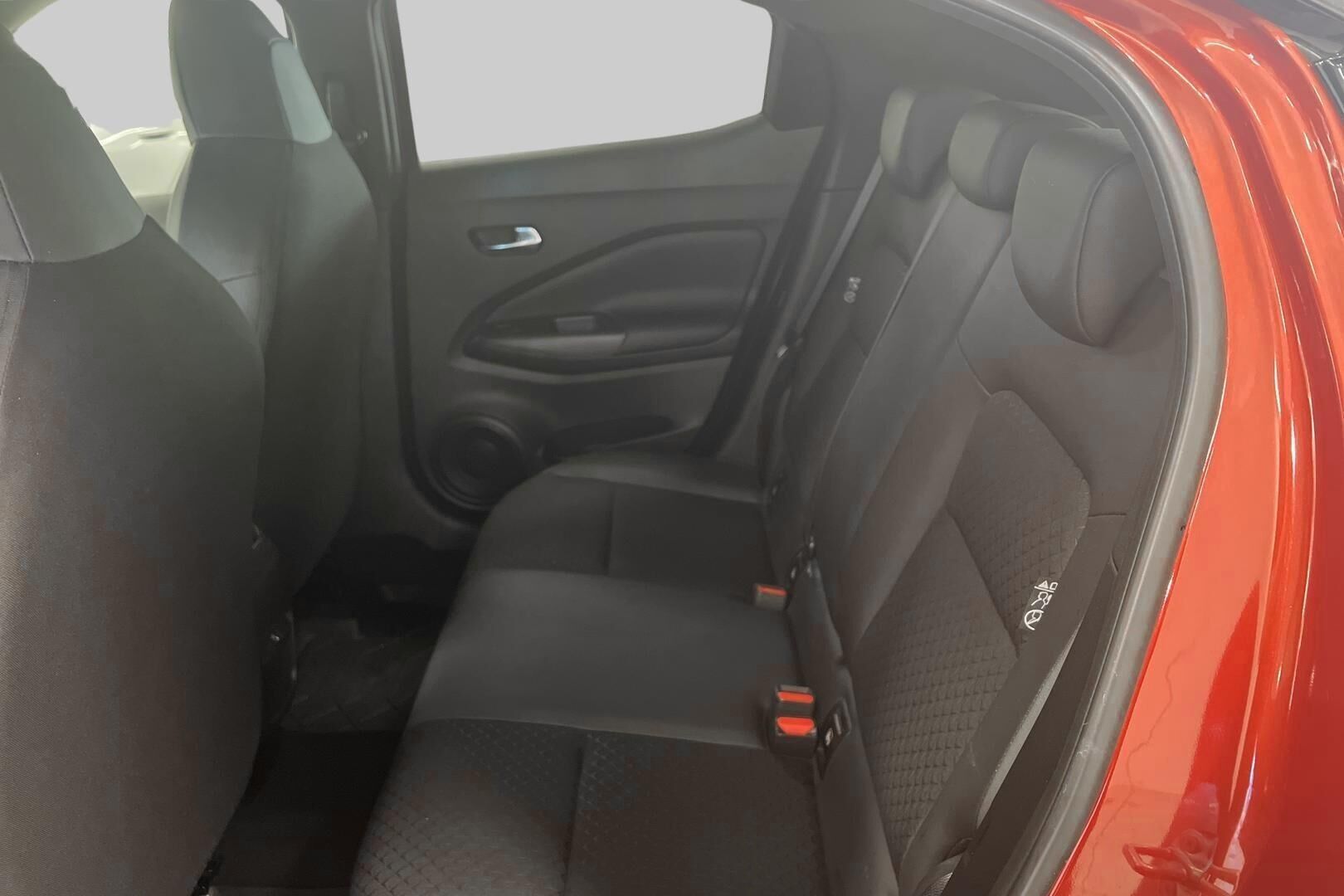 Nissan Juke iso kuva 10