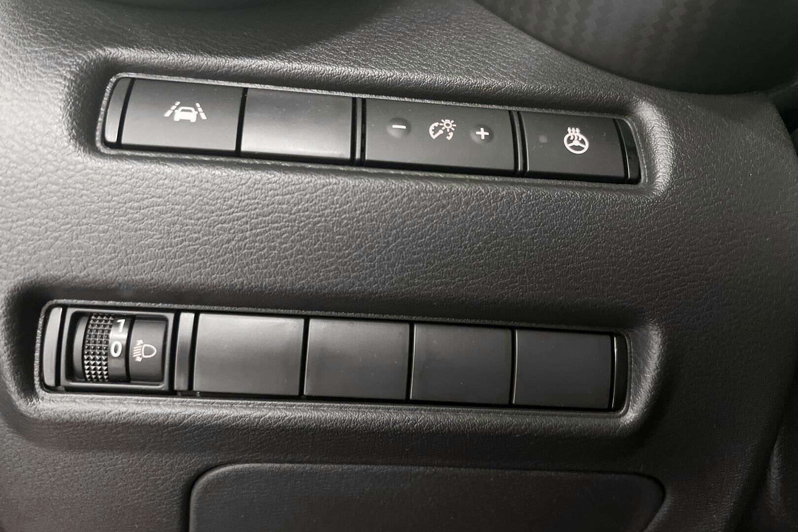 Nissan Juke iso kuva 19
