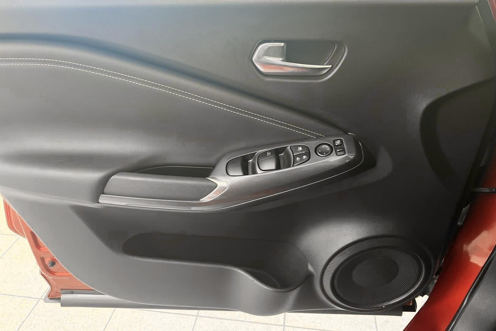 Nissan Juke iso kuva 20