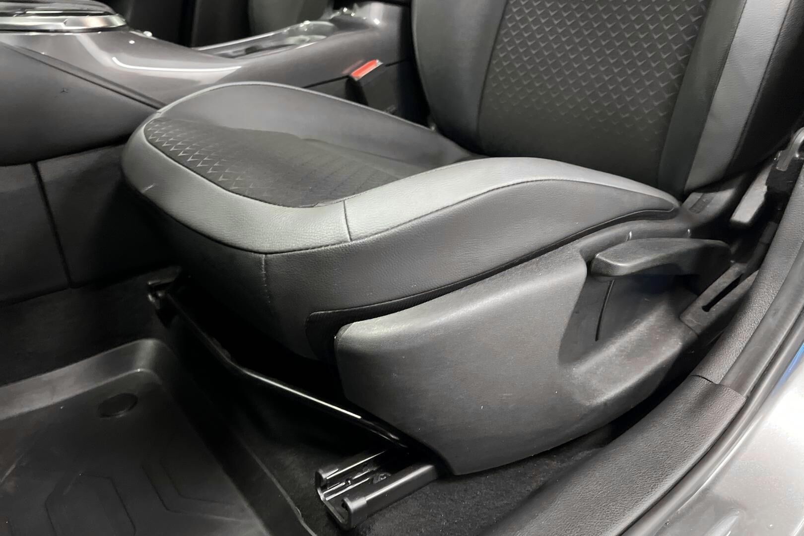 Nissan Juke iso kuva 18