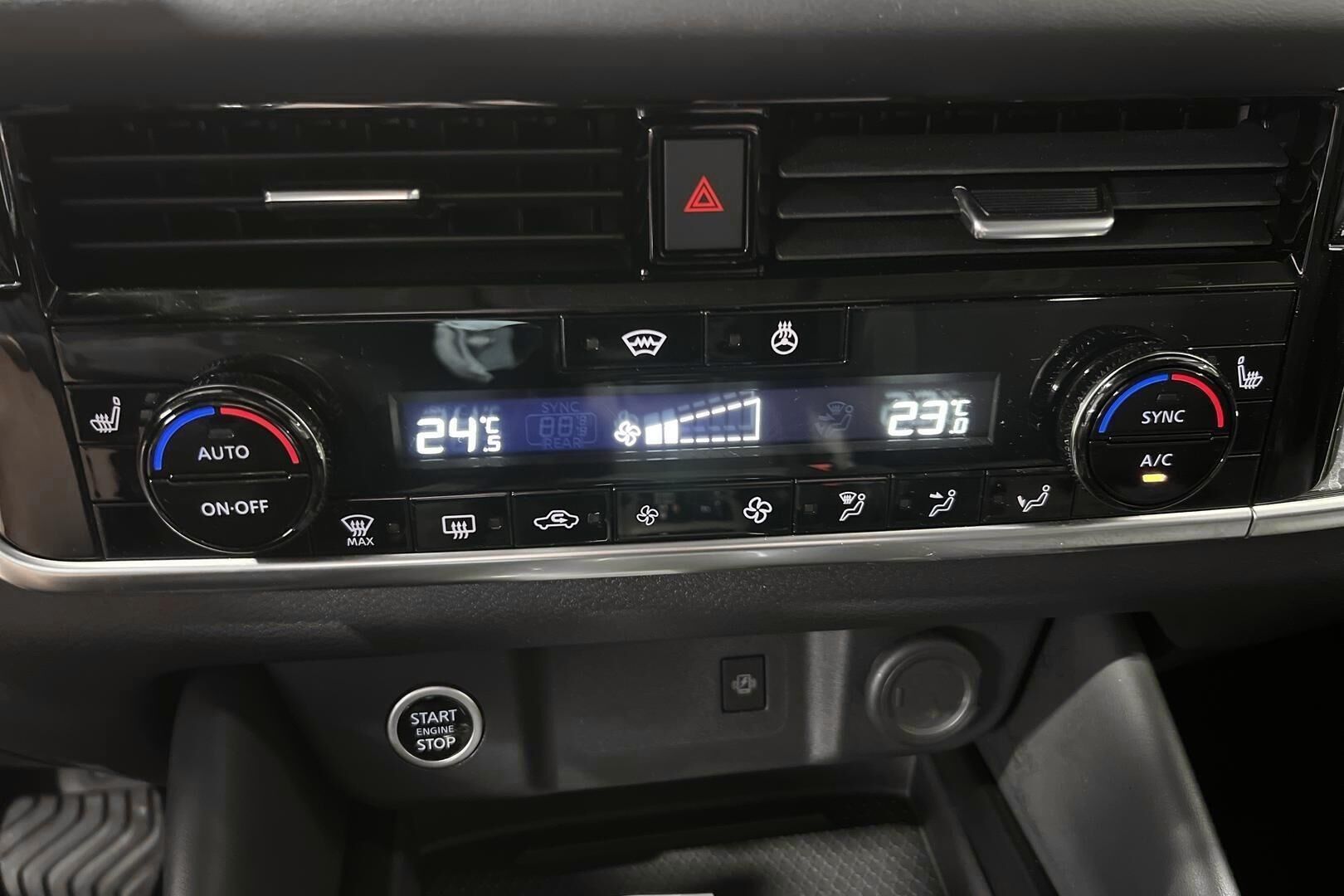 Nissan Qashqai iso kuva 17