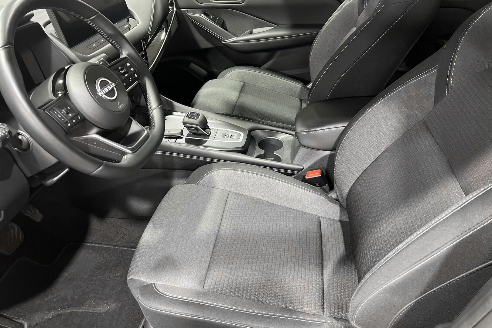 Nissan Qashqai iso kuva 9