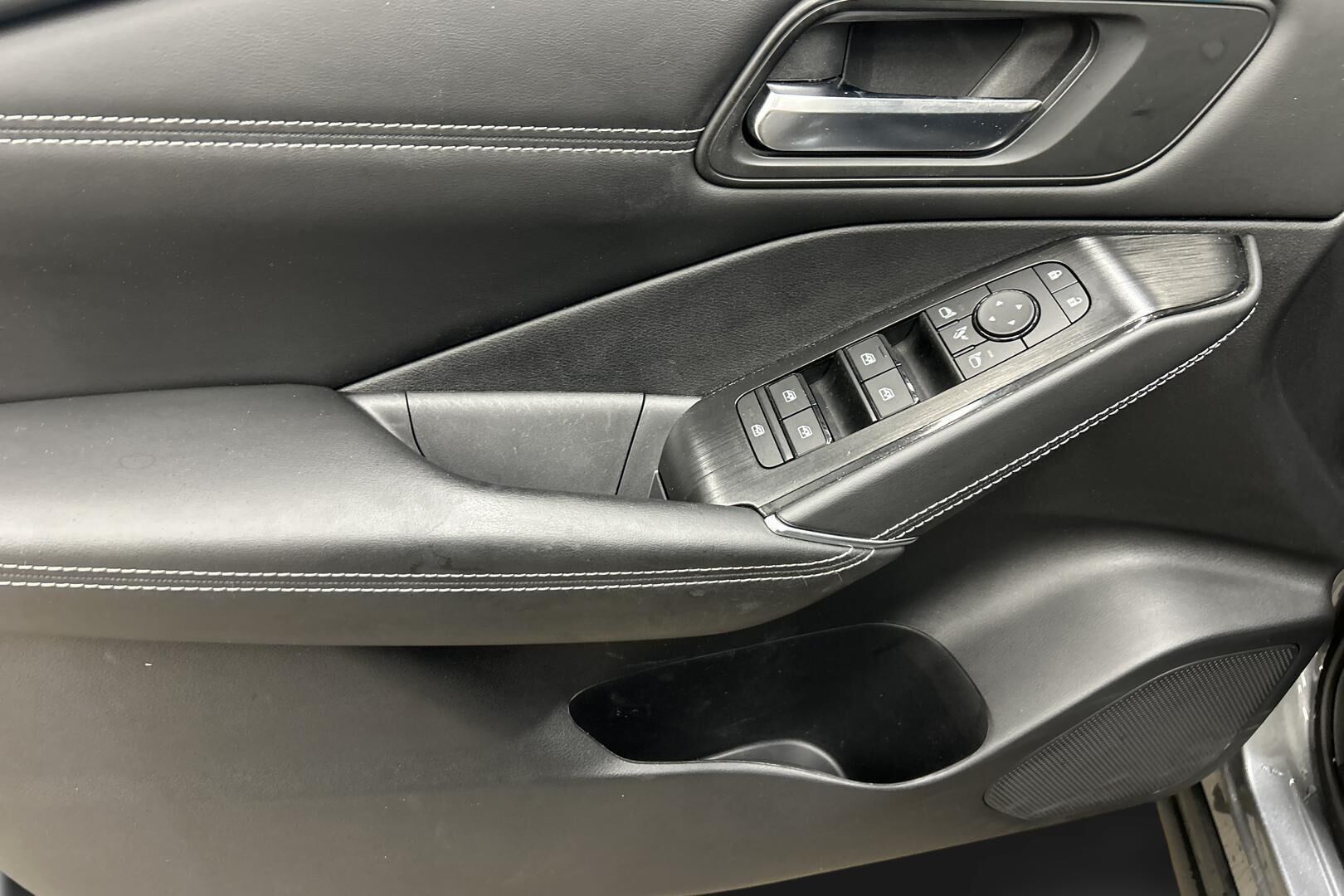 Nissan Qashqai iso kuva 18