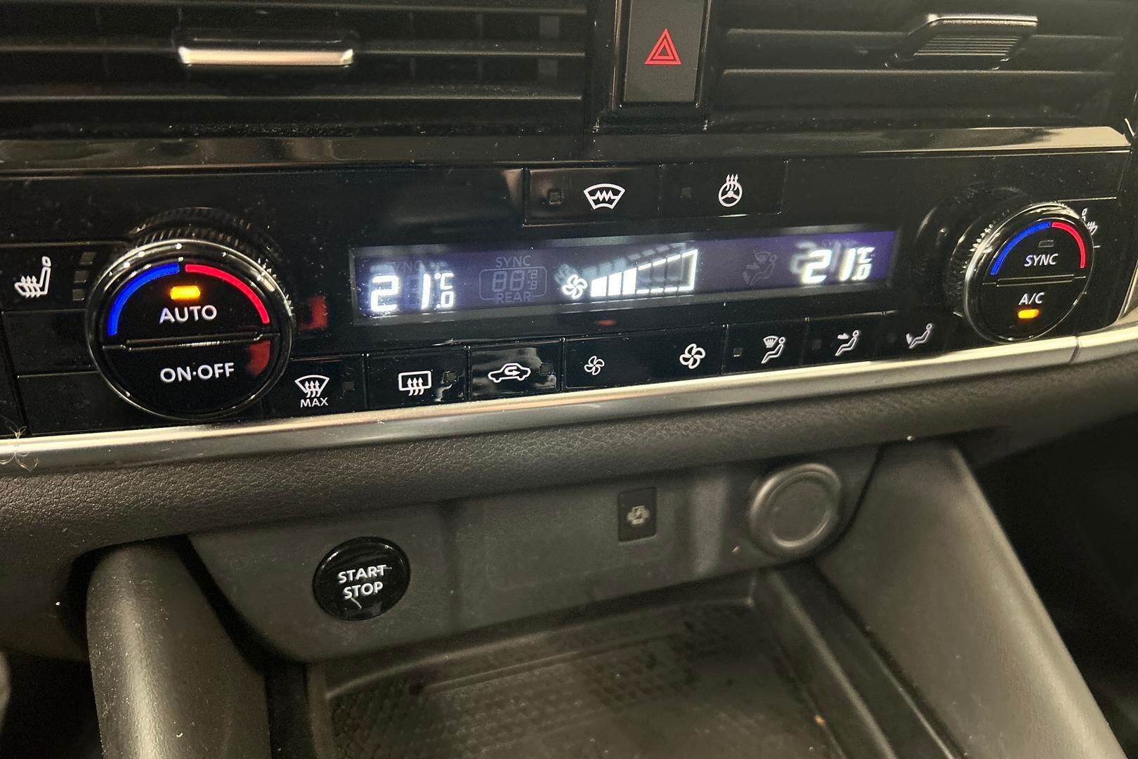 Nissan Qashqai iso kuva 21