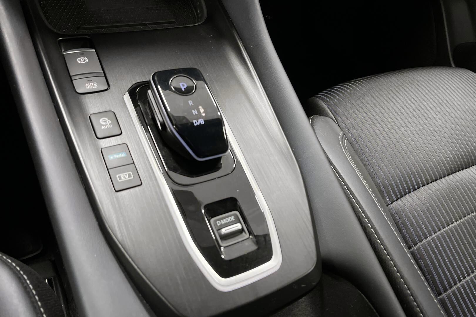 Nissan Qashqai iso kuva 15