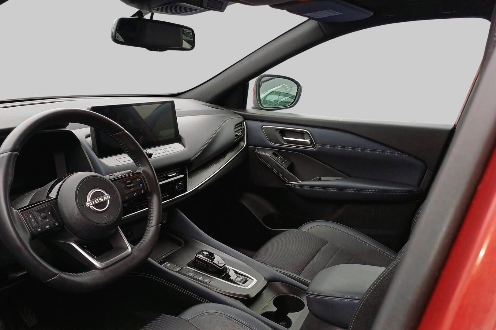 Nissan Qashqai iso kuva 2