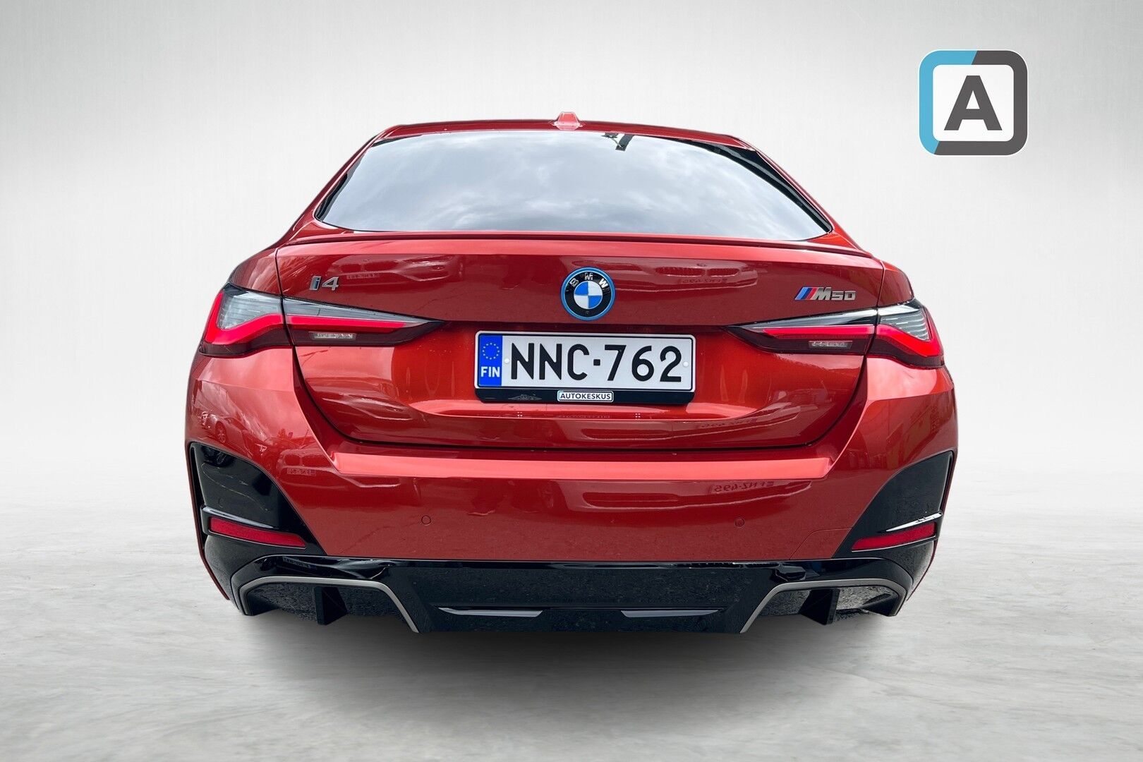 BMW i4 iso kuva 2