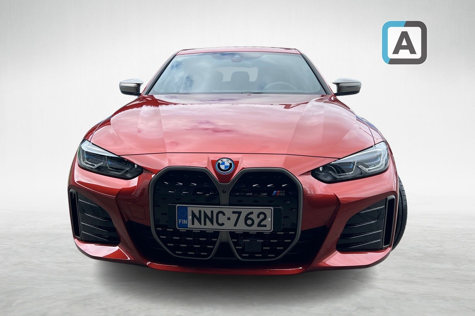 BMW i4 iso kuva 3