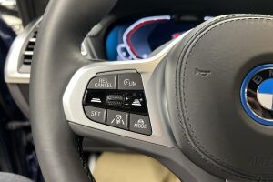 BMW iX3 esikatselu 18