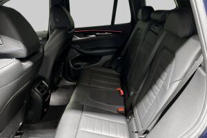 BMW iX3 esikatselu 9