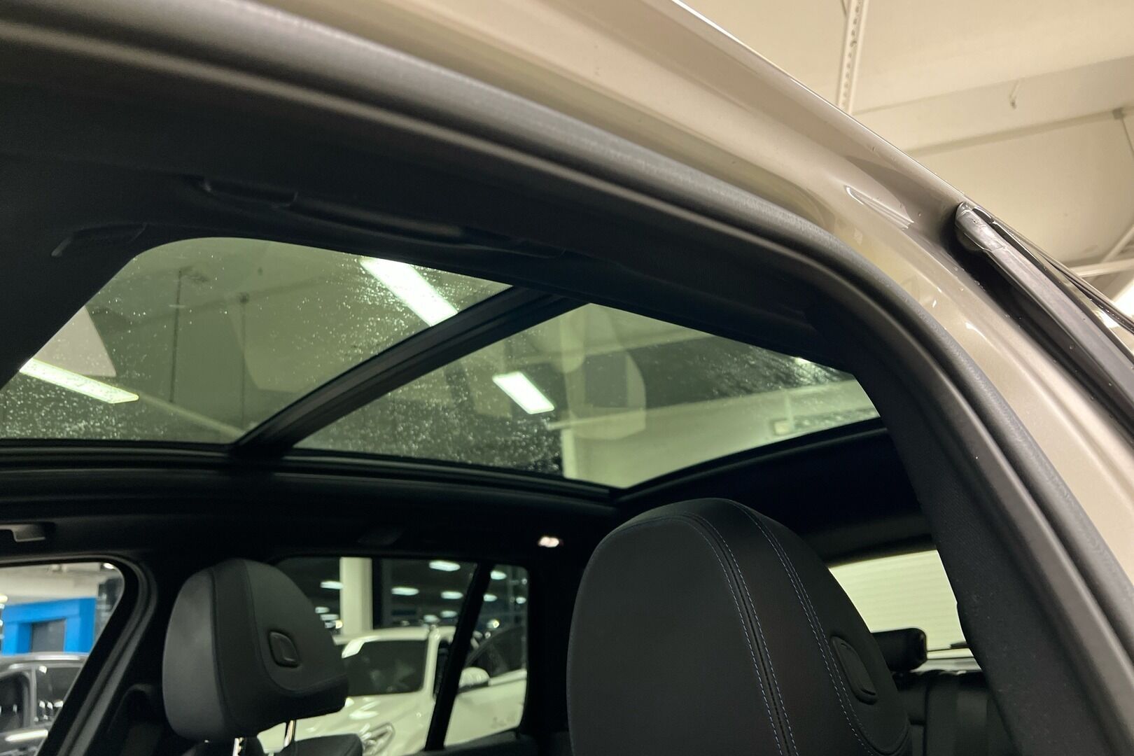 BMW iX3 iso kuva 19